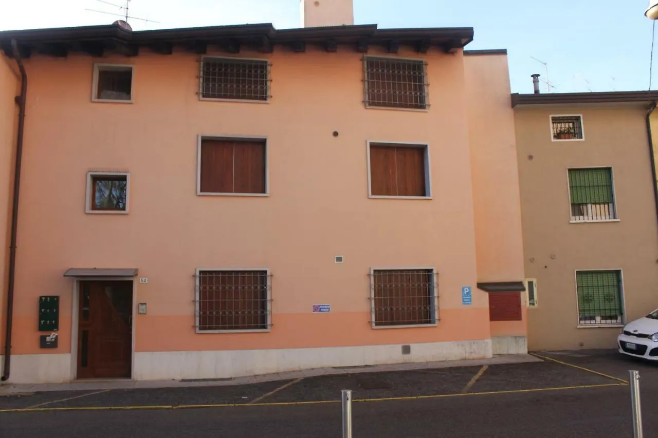 Apartment Ferienwohnung Richi Rent 02 Verona
